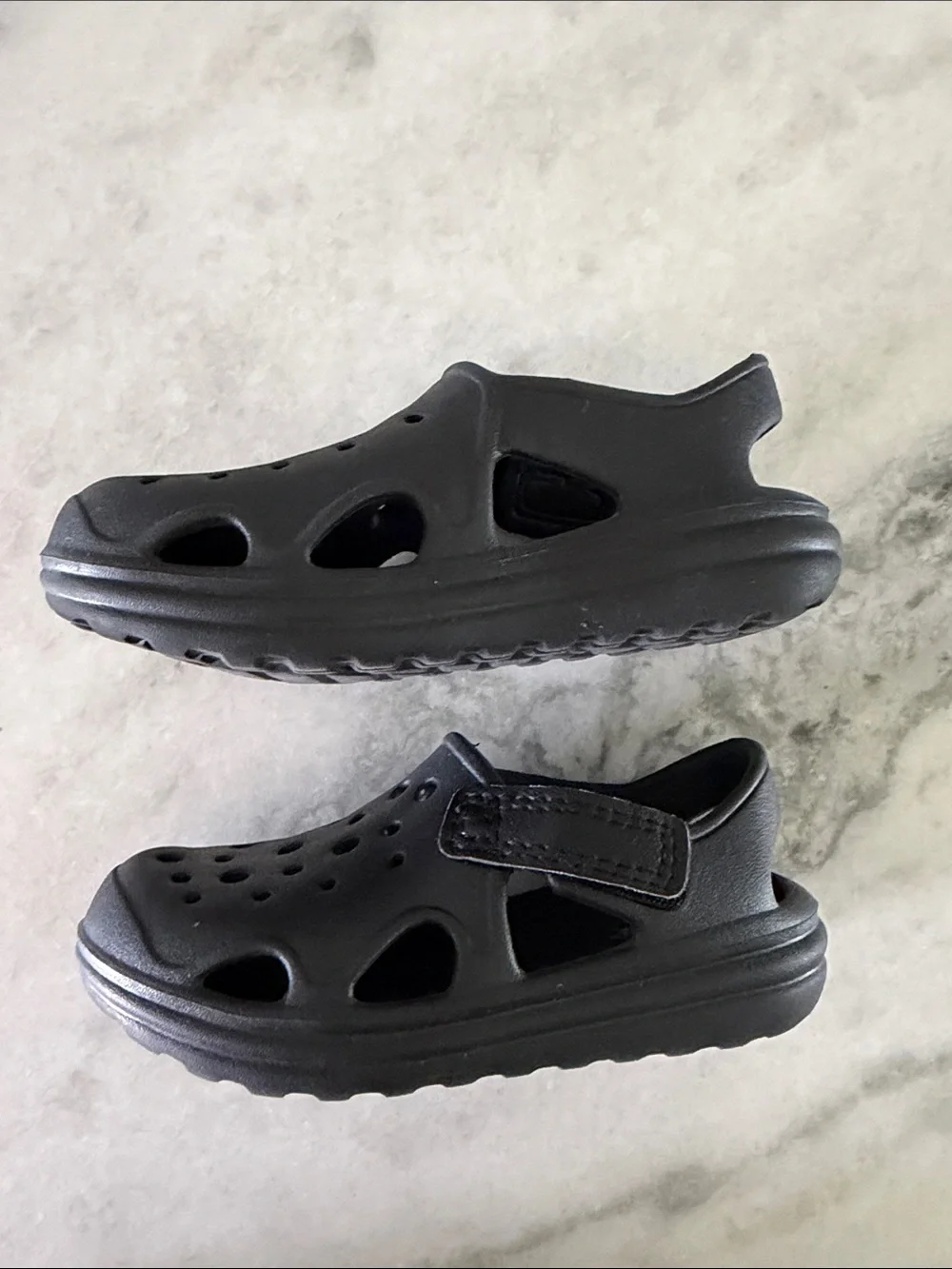 Cat & Jack Kids Black Ventilated Water Clogs